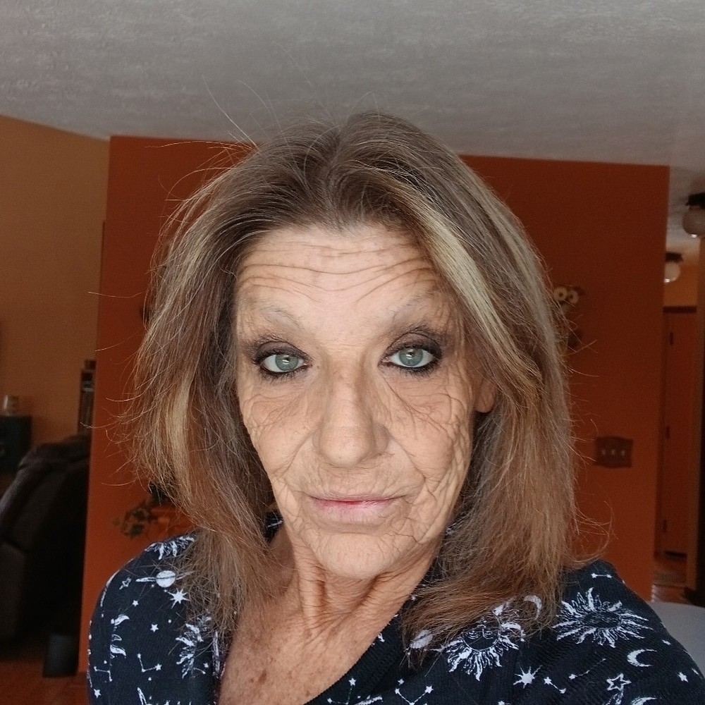 Meet your Posher, Diane